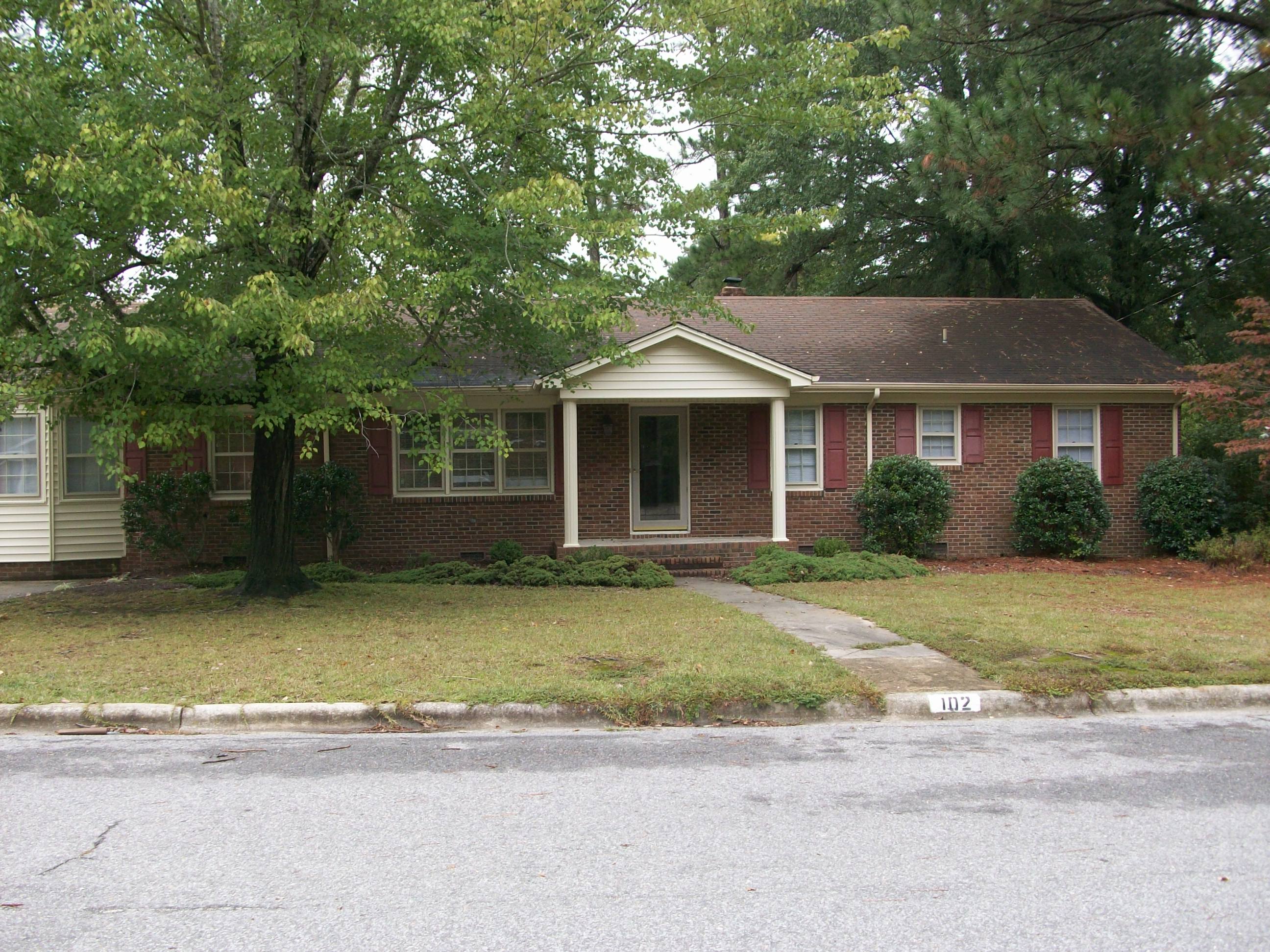 Exceptional One Level Home Near ECU, Greenville NC Real Estate